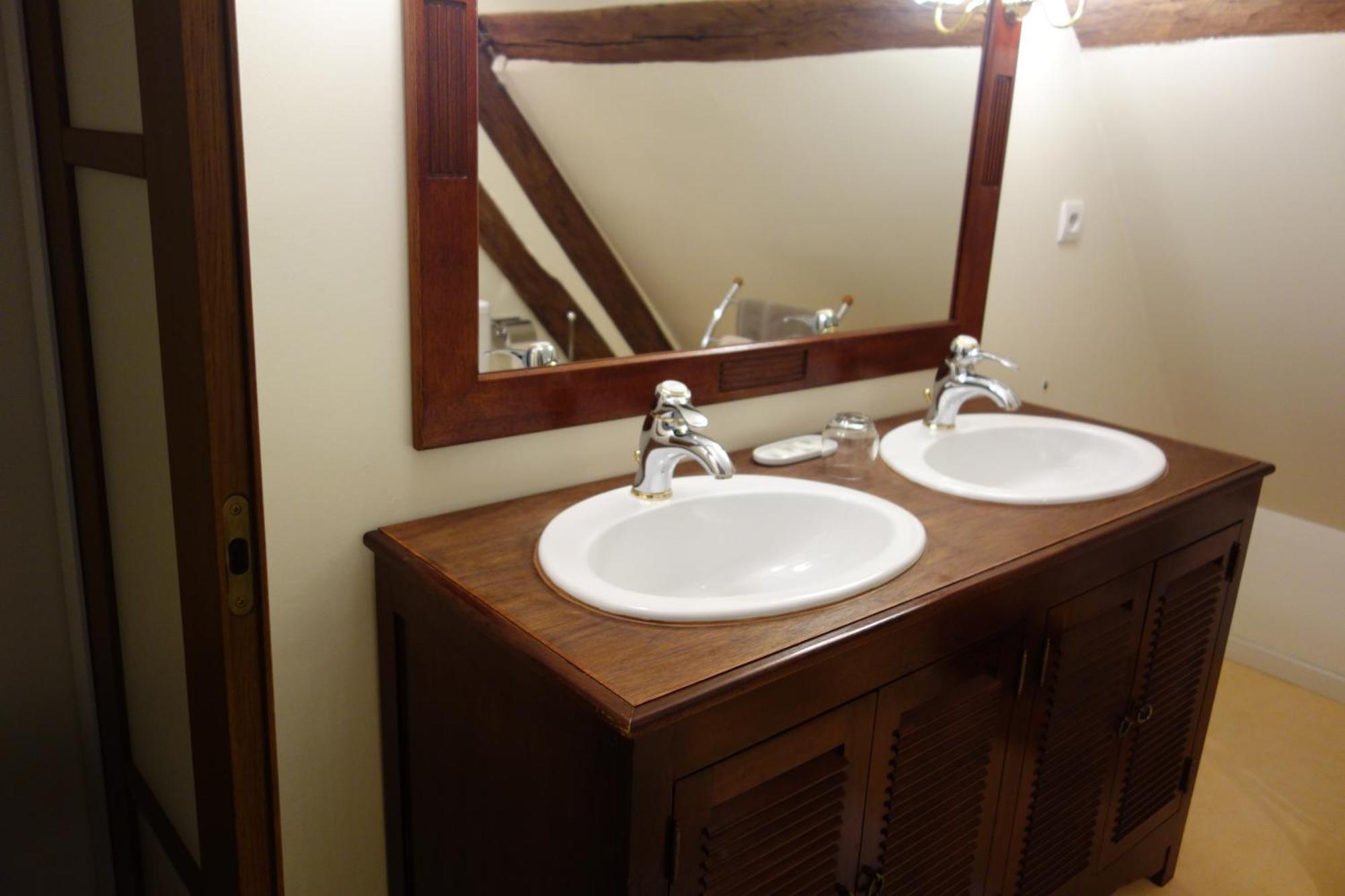 Le Fassardy Bed & Breakfast Châteauroux Екстериор снимка